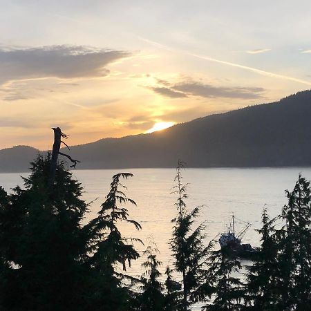 Port Renfrew Vacation Rentals Екстериор снимка