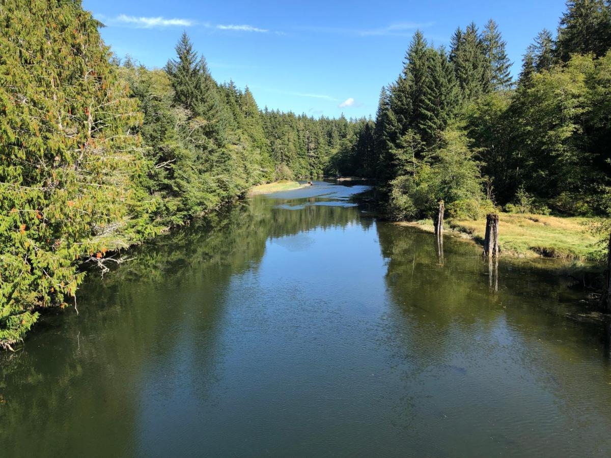 Port Renfrew Vacation Rentals Екстериор снимка