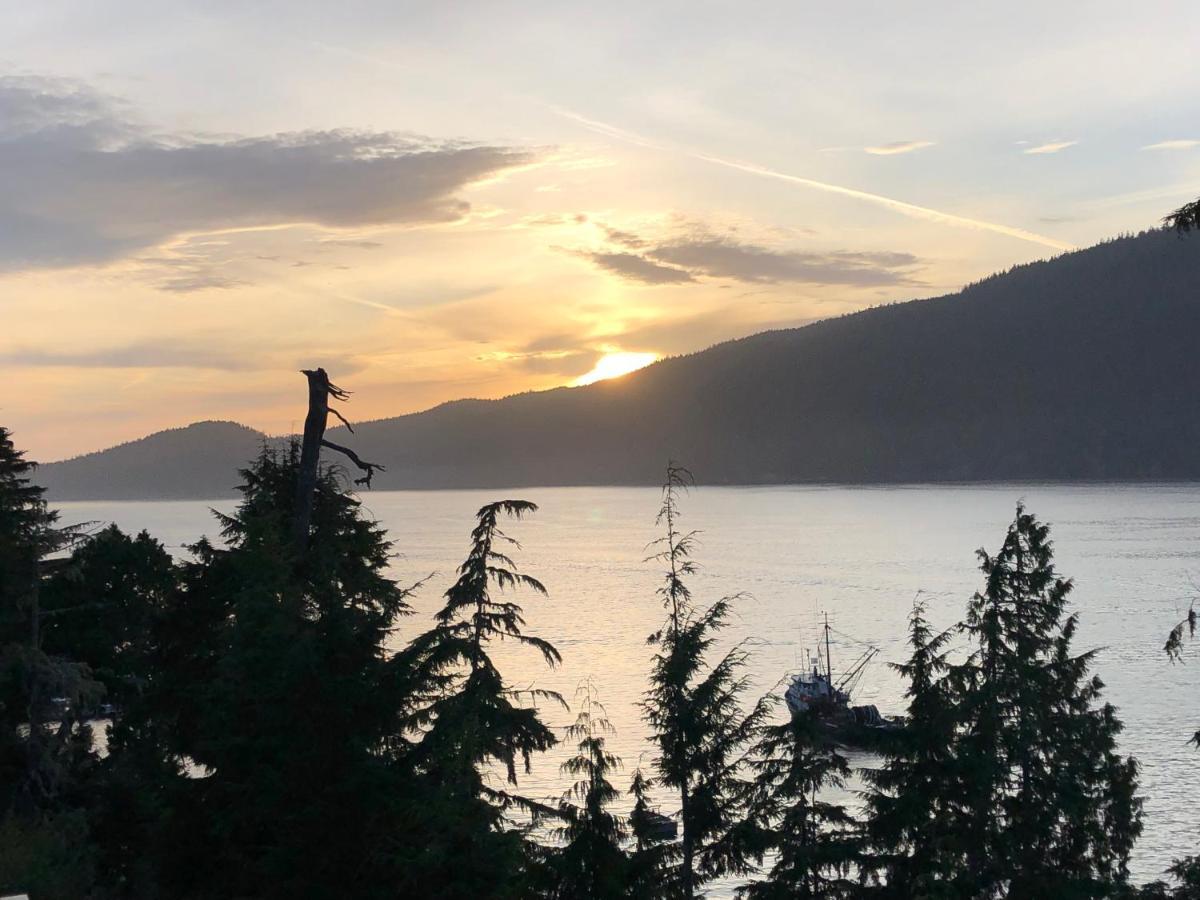 Port Renfrew Vacation Rentals Екстериор снимка