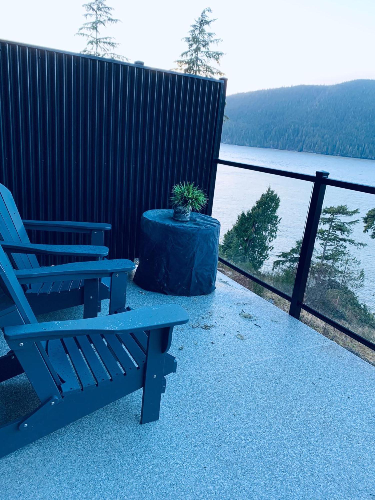 Port Renfrew Vacation Rentals Стая снимка